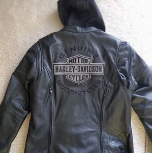 Miss Enthusiast leather coat